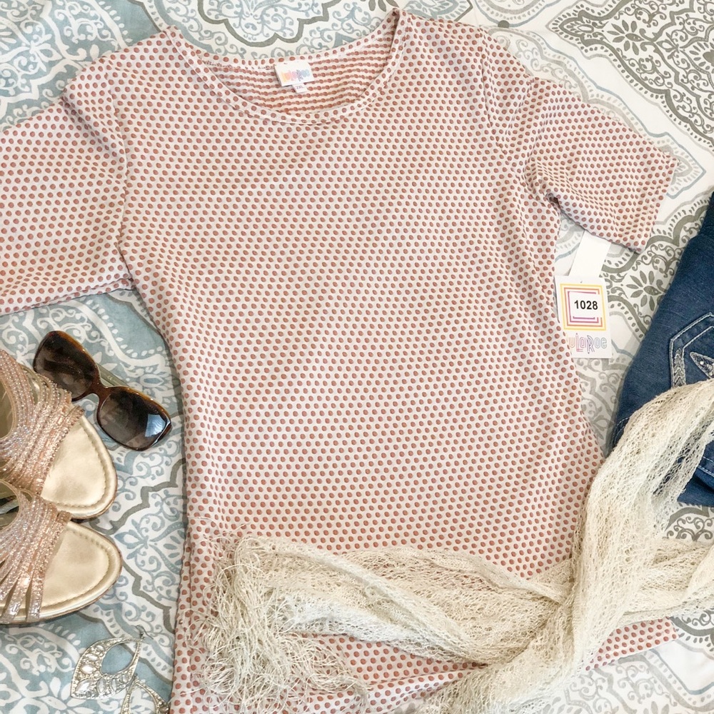 NWT Gigi Lularoe XXL short sleeve shirt